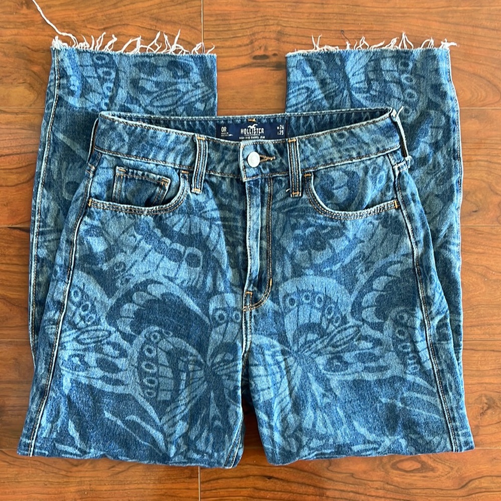 Hollister High Rise Dark Wash Butterfly Print Barrel Jeans